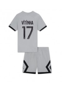 Paris Saint-Germain Vitinha Ferreira #17 Babytruitje Uit tenue Kind 2022-23 Korte Mouw (+ Korte broeken)